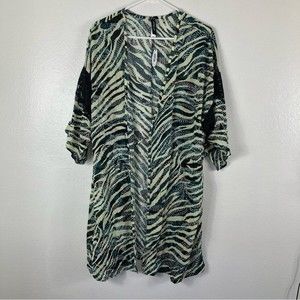 NWT Adore Me Desirae Animal Instinct kimono Robe Size M